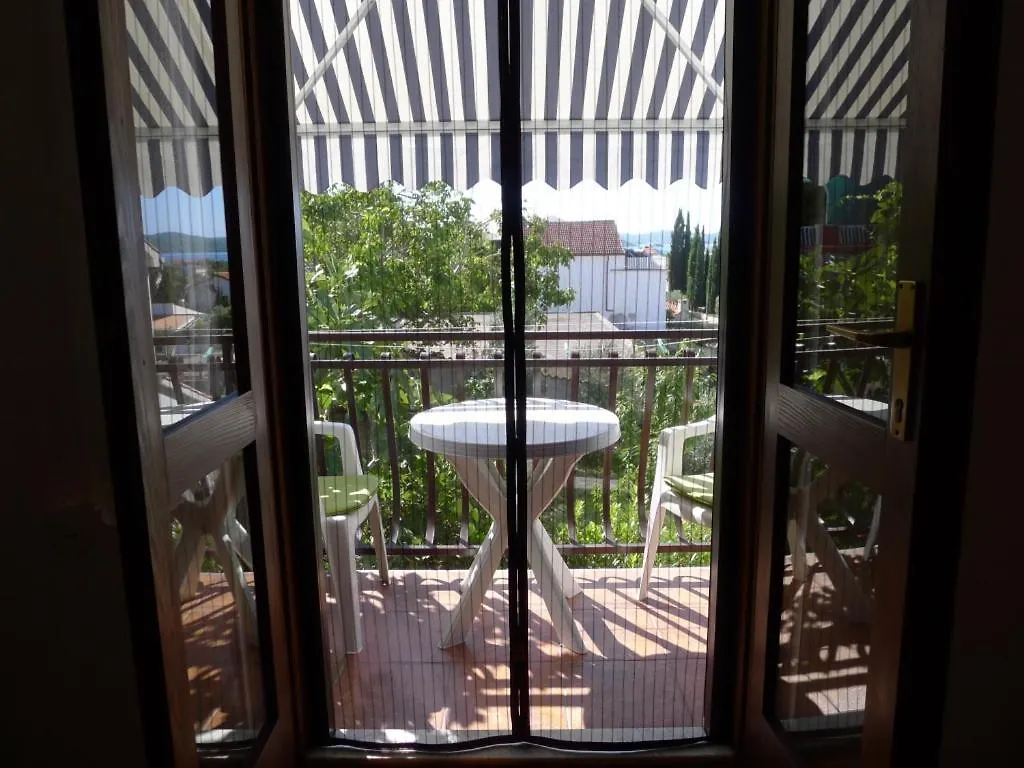 סבטי פטר Apartments Darija